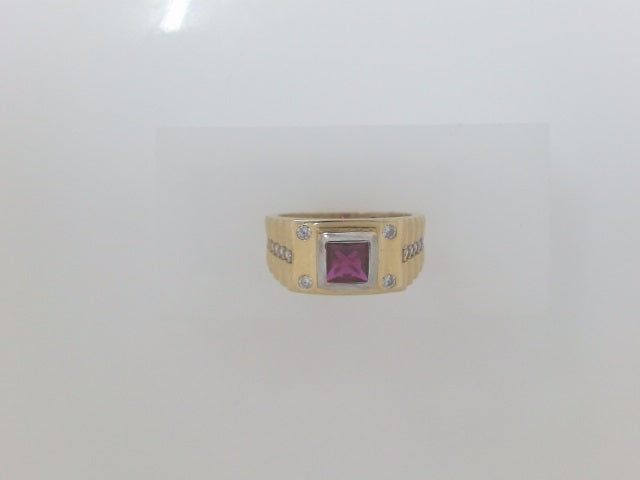 14k Yellow Gold Women's Ring 3.3g