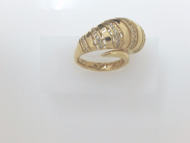 14k Yellow Gold Women's Ring 6.8g
