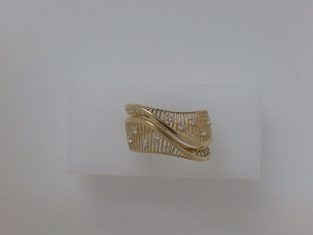 14k Yellow Gold Women's Ring 3.5g