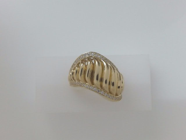 14k Yellow Gold Women's Ring 6.4g