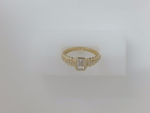 14k Yellow Gold Women's Ring 2.5g