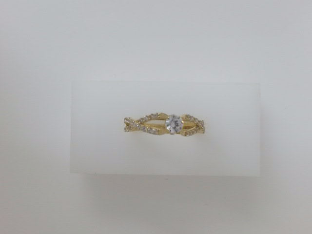 14k Yellow Gold Women's Ring 2.1g
