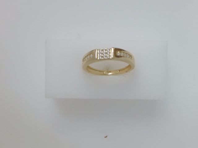14k Yellow Gold Women's Ring 2.7g