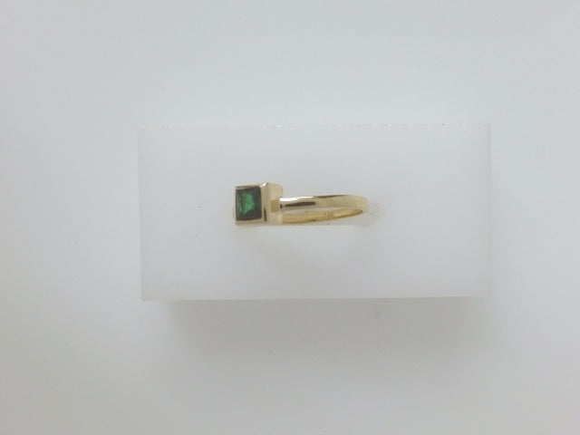 14k Yellow Gold Women's Ring 1.8g