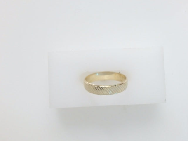 14k Yellow Gold Women's Ring 2.2g