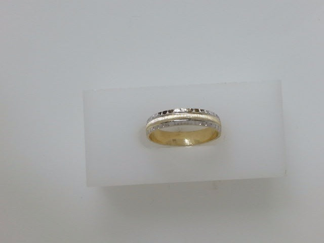 14k Yellow Gold Women's Ring 2.2g