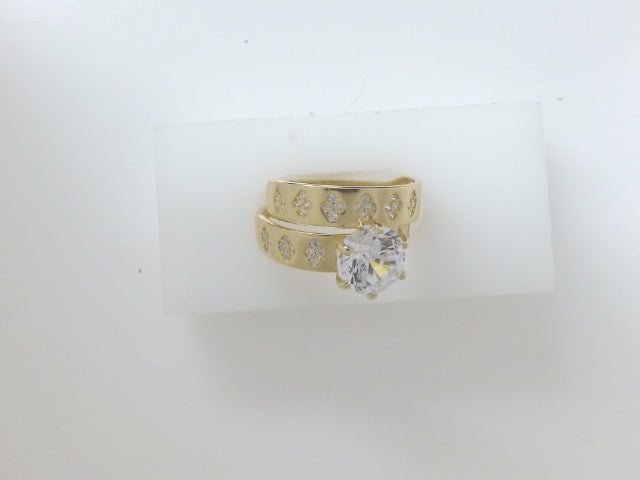 14k Yellow Gold Women's Wedding Ring 4g