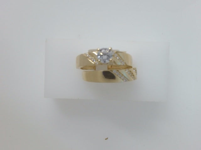 14k Yellow Gold Women's Wedding Ring 5.6g