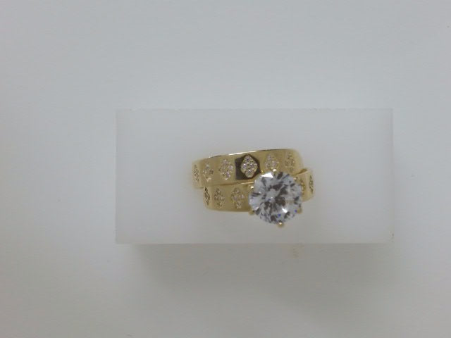 14k Yellow Gold Women's Wedding Ring 4.3g