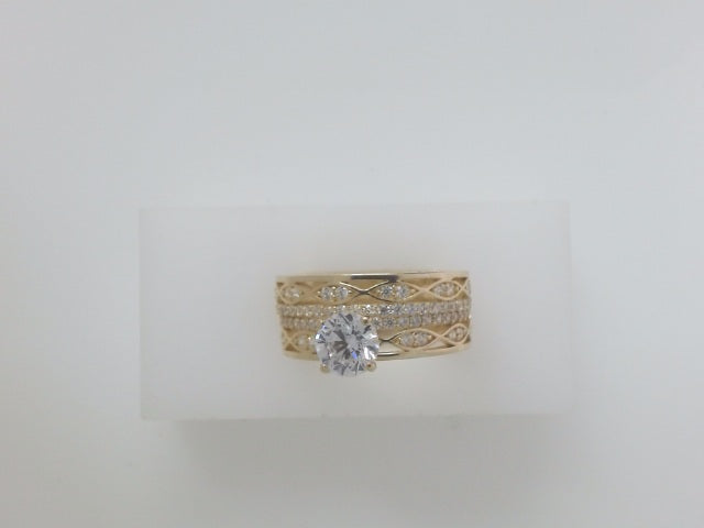 14k Yellow Gold Women's Wedding Ring 6.3g