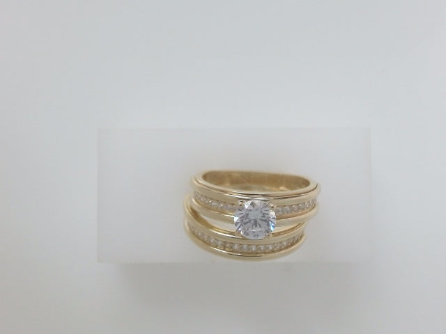 14k Yellow Gold Women's Wedding Ring 7.1g