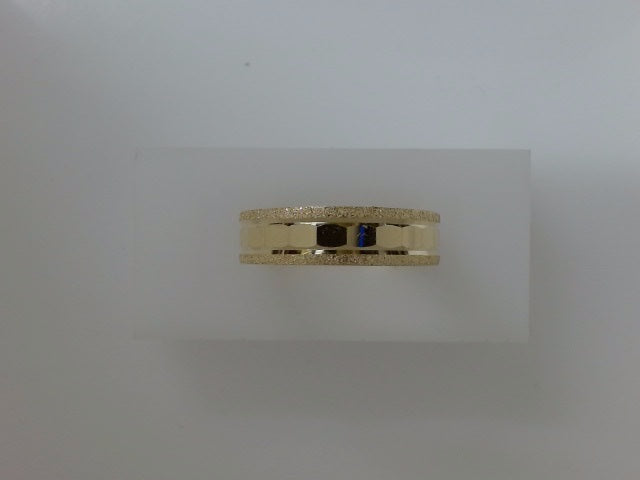 14k Yellow Gold Men's Wedding Ring 4g