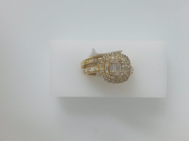 14k Yellow Gold Diamond Women's Wedding Ring 30.3g