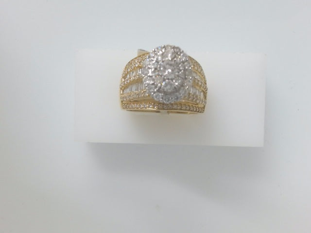 14k Yellow Gold Diamond Women's Wedding Ring 48g