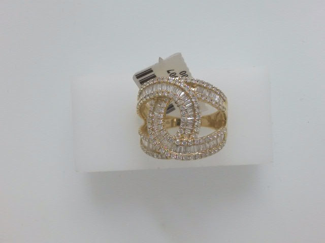 14k Yellow Gold Diamond Women's Ring 39.3g