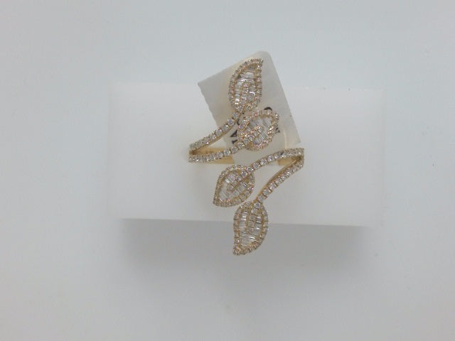 14k Yellow Gold Diamond Women's Ring 36.7g