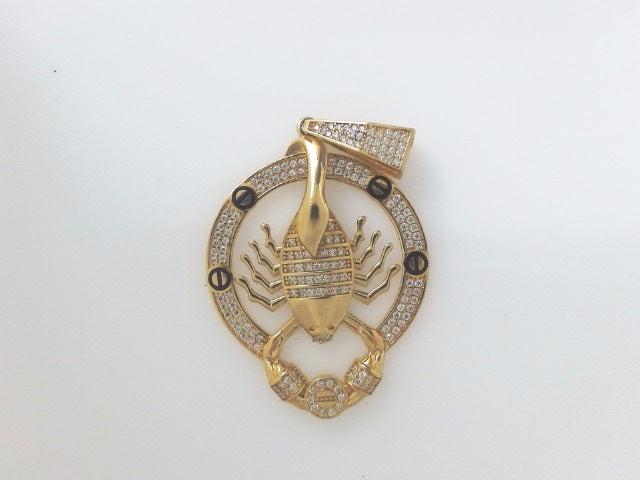 14k Yellow Gold Unisex Pendant 8.1g