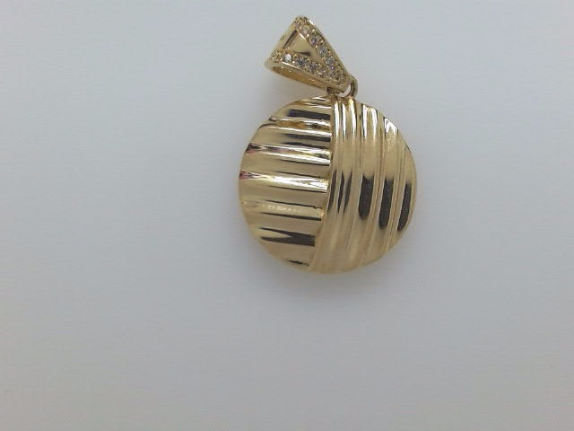 14k Yellow Gold Unisex Pendant 4g