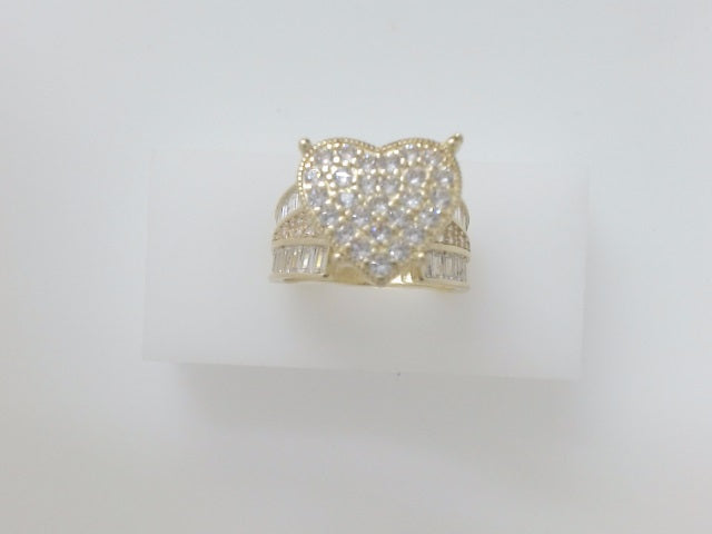 10k Yellow Gold Woman's Ring 6.2g