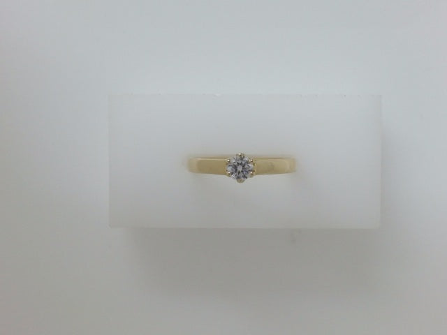 10k Yellow Gold Woman's Ring 2.1g