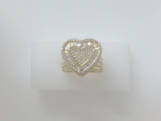 10k Yellow Gold Woman's Ring 5.6g