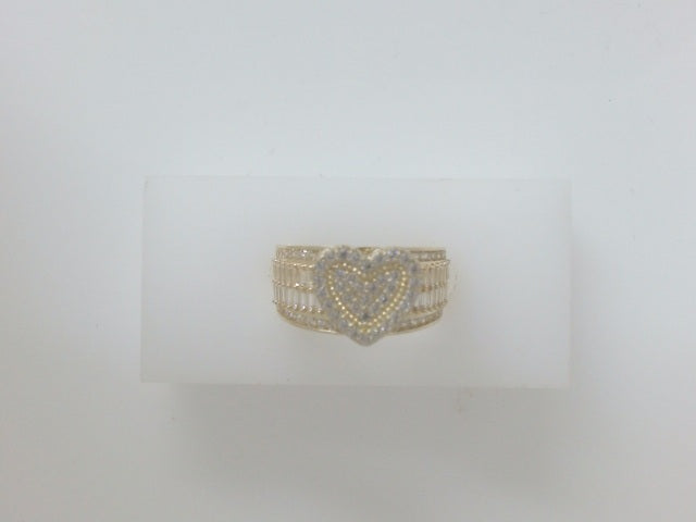 10k Yellow Gold Woman's Ring 3.9g