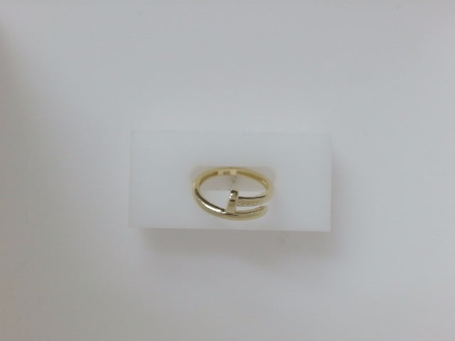 10k Yellow Gold Woman's Ring 2.4g