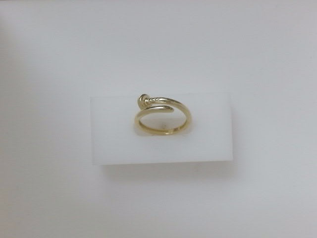 10k Yellow Gold Woman's Ring 2.3g