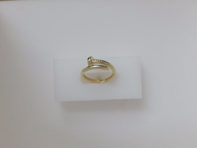 10k Yellow Gold Woman's Ring 2.4g