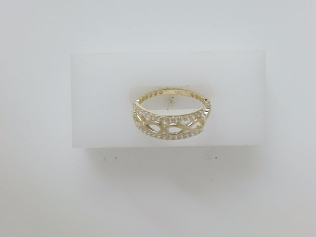 10k Yellow Gold Woman's Ring 1.6g