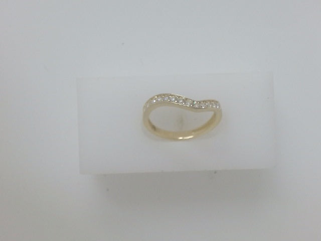 10k Yellow Gold Woman's Ring 1.6g