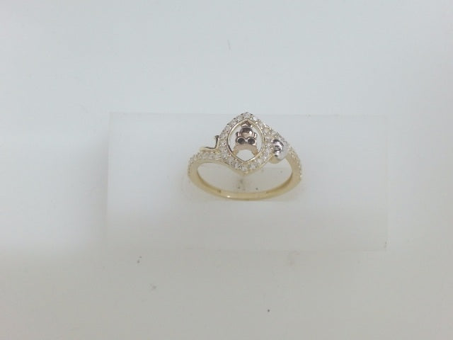 10k Yellow Gold Woman's Ring 1.7g