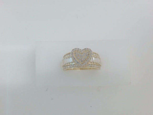 10k Yellow Gold Woman's Ring 3.3g