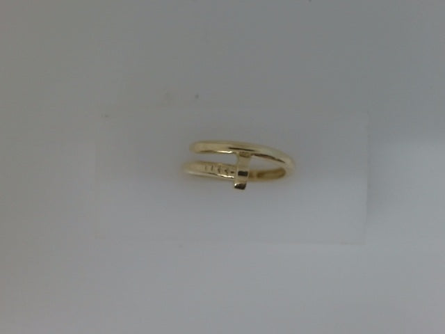 10k Yellow Gold Woman's Ring 2.3g