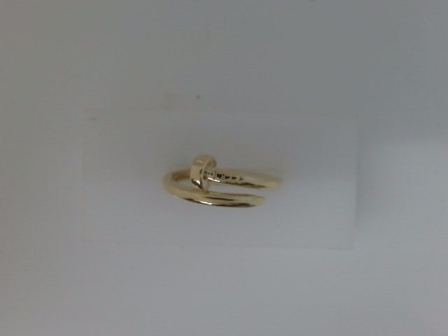 10k Yellow Gold Woman's Ring 2.7g