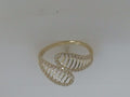 10k Yellow Gold Woman's Ring 1.1g