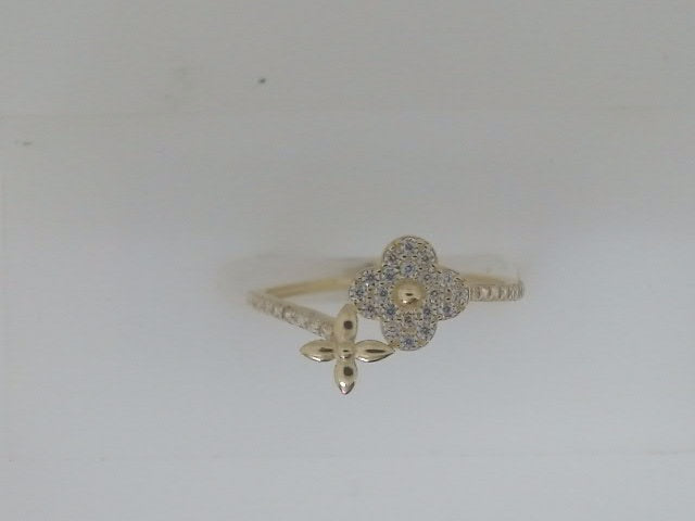10k Yellow Gold Woman's Ring 0.7g