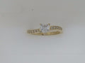 10k Yellow Gold Woman's Ring 2.1g