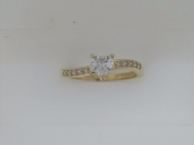 10k Yellow Gold Woman's Ring 2.1g