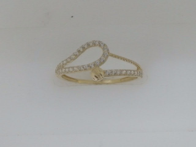 10k Yellow Gold Woman's Ring 0.9g
