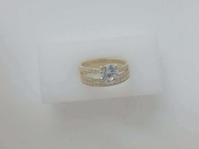 10k Yellow Gold Woman's Wedding Ring 3.2g