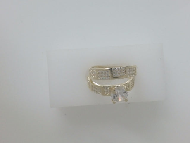 10k Yellow Gold Woman's Wedding Ring 3.9g