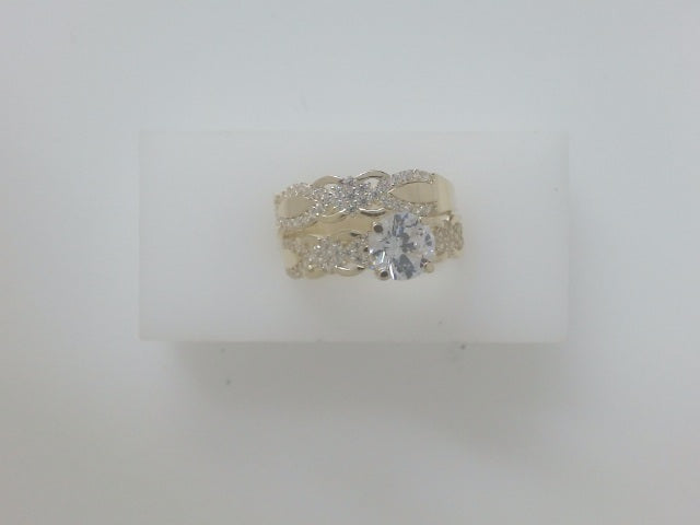 10k Yellow Gold Woman's Wedding Ring 4.4g