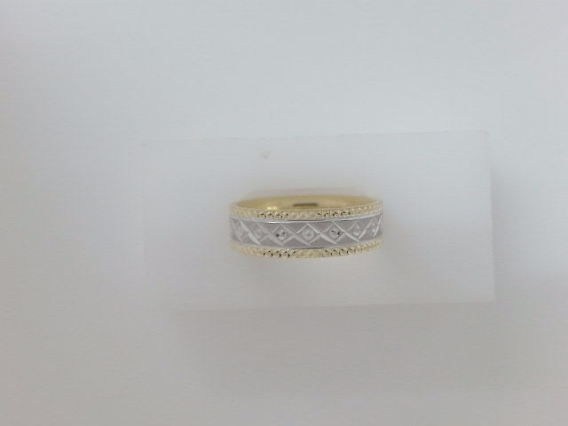 10k Yellow Gold Men's Wedding Ring 3.6g