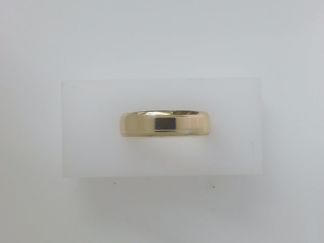 10k Yellow Gold Men's Wedding Ring 4.8g