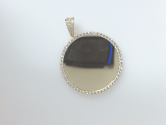 10k Yellow Gold Pendant 6.1g