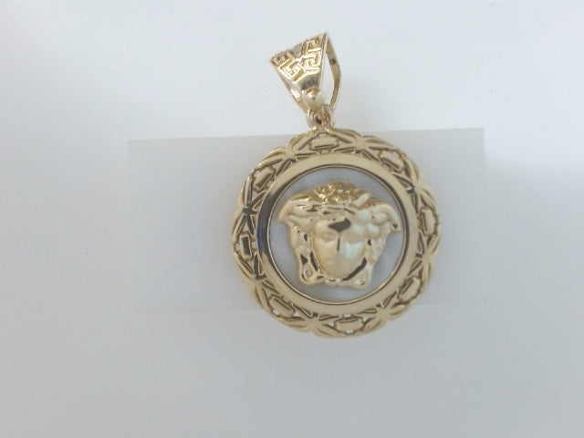 10k Yellow Gold Pendant 8g