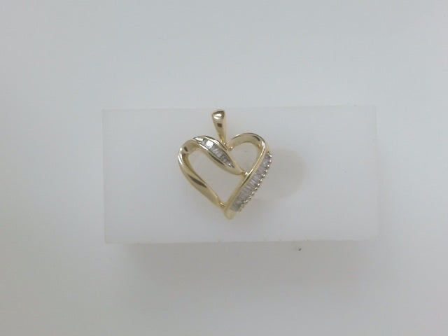 10k Yellow Gold Pendant 2.5g