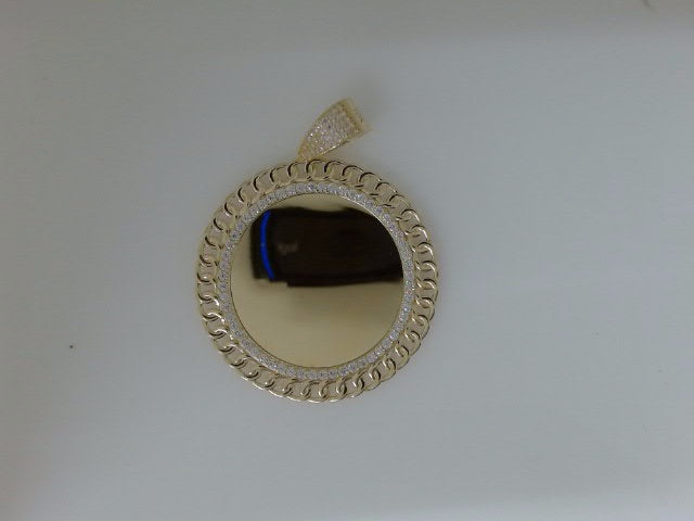 10 KT PENDANT