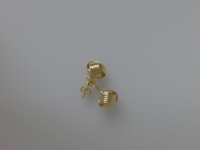 10k Yellow Gold Aretes 2g